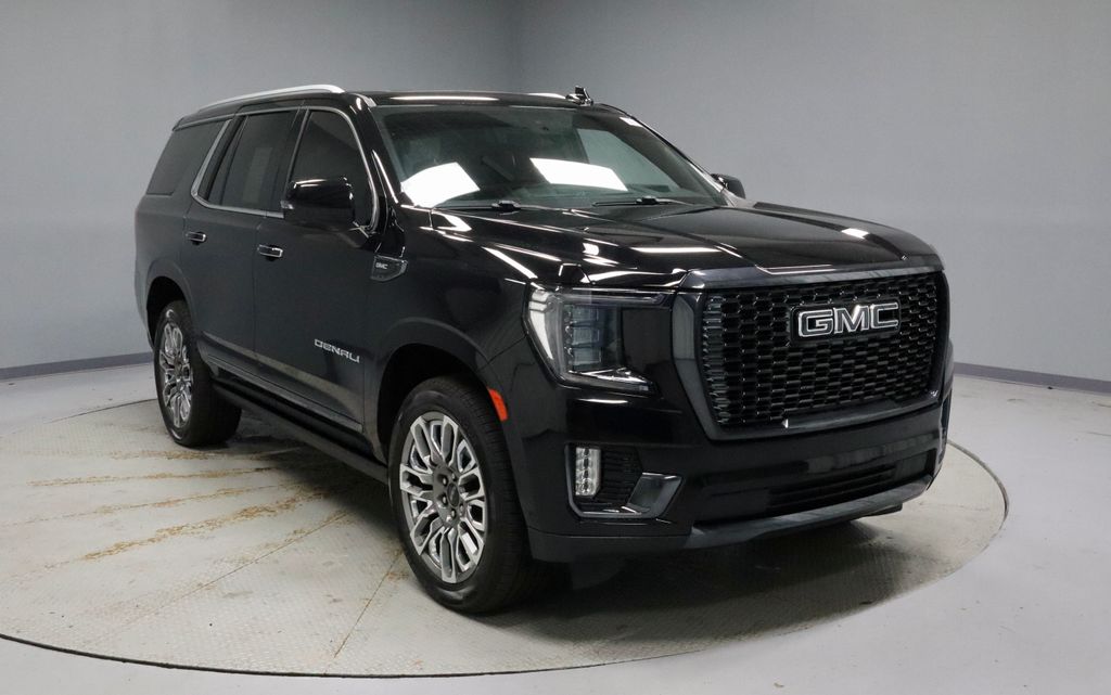 GMC Yukon Denali Ultimate 4WD