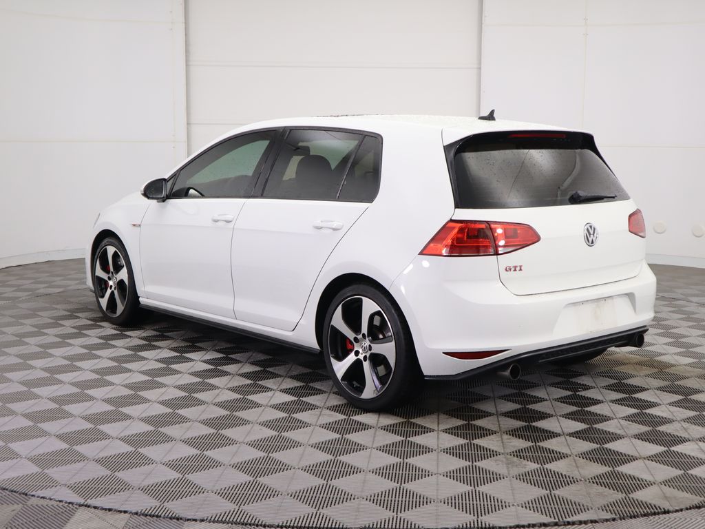 Thumbnail: 2017 Volkswagen Golf - 7