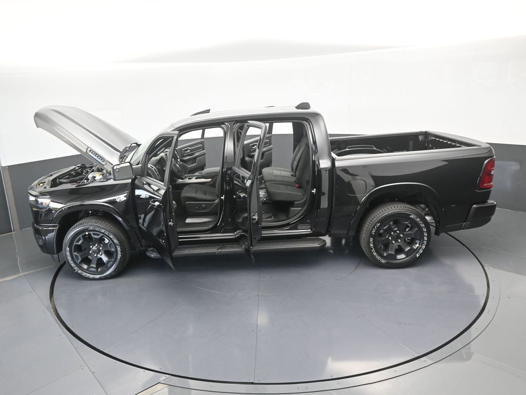 New 2026 Diamond Black Crystal Pearlcoat Ram Big Horn/Lone Star image 59