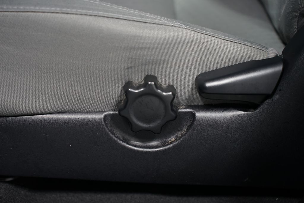 2021 Toyota Tacoma SR5 30