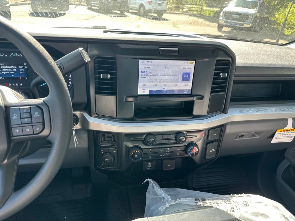 New 2026 Ford Super Duty F-250 Crew Cab 8' Box XL