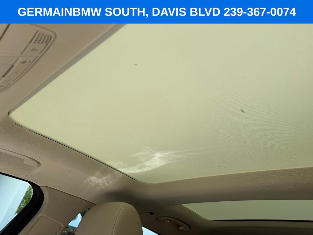 Used 2022  Mercedes-Benz GLC 300 image 25