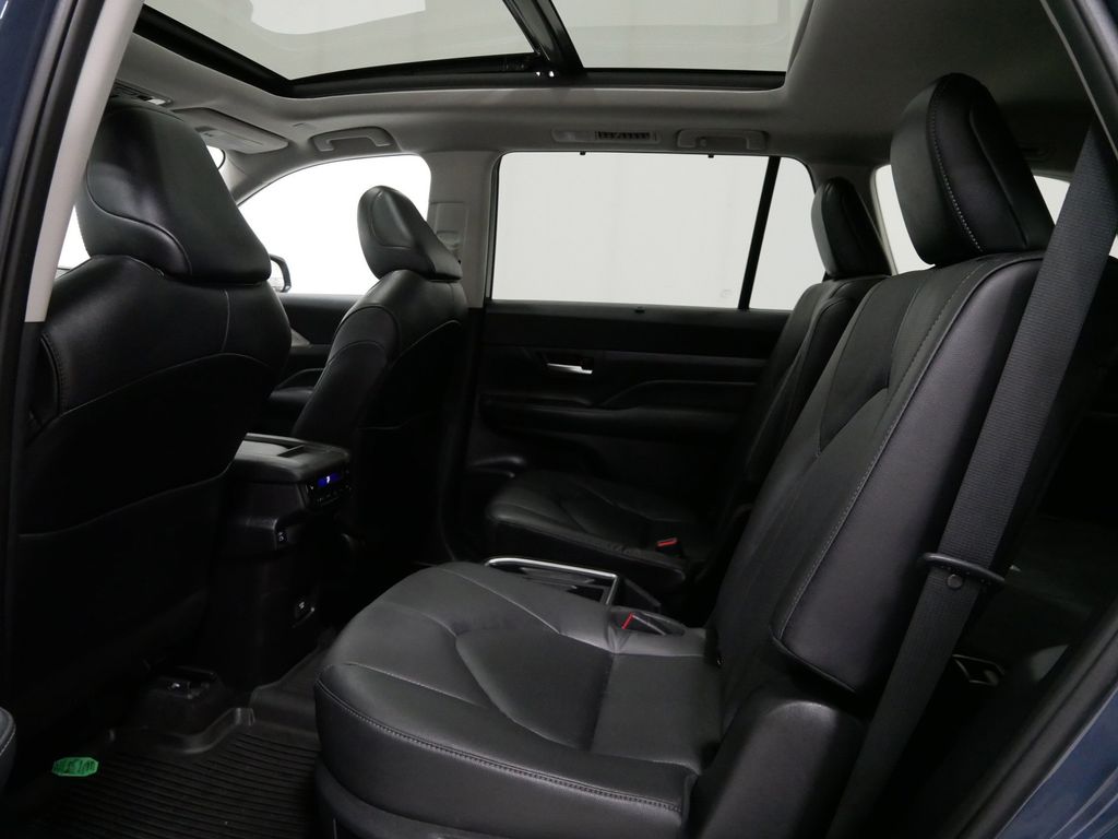 Used 2024 Toyota Grand Highlander SUV