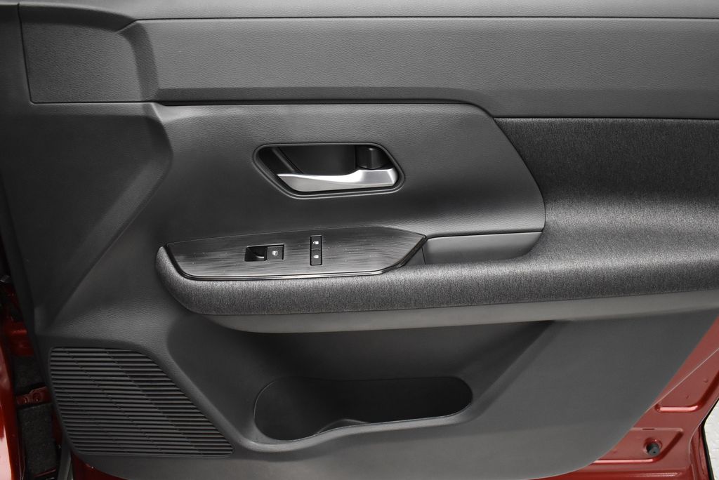 Thumbnail: 2026 Nissan Kicks - 21