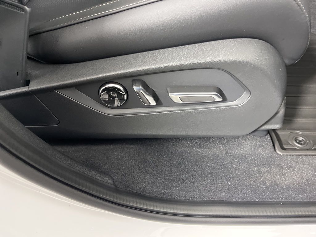 Thumbnail: 2026 Acura MDX - 9