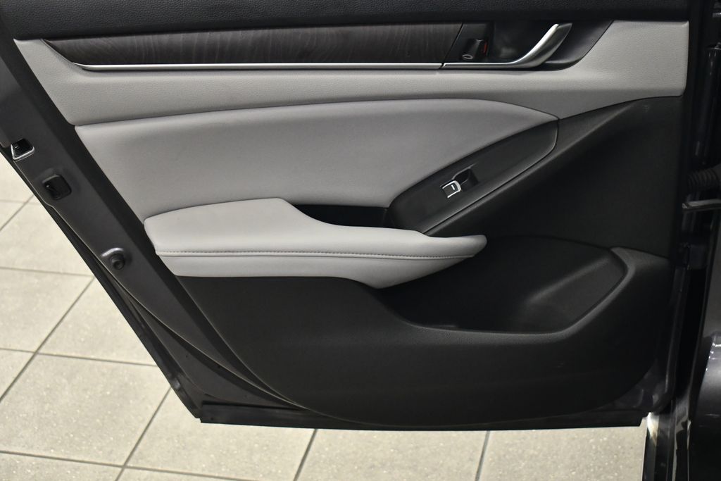 Thumbnail: 2018 Honda Accord - 28