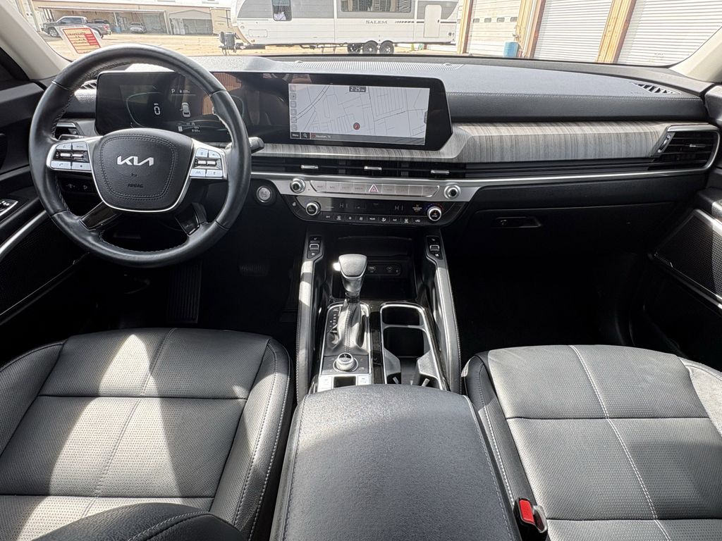 Used 2023 Glacial White Pearl Kia EX image 28