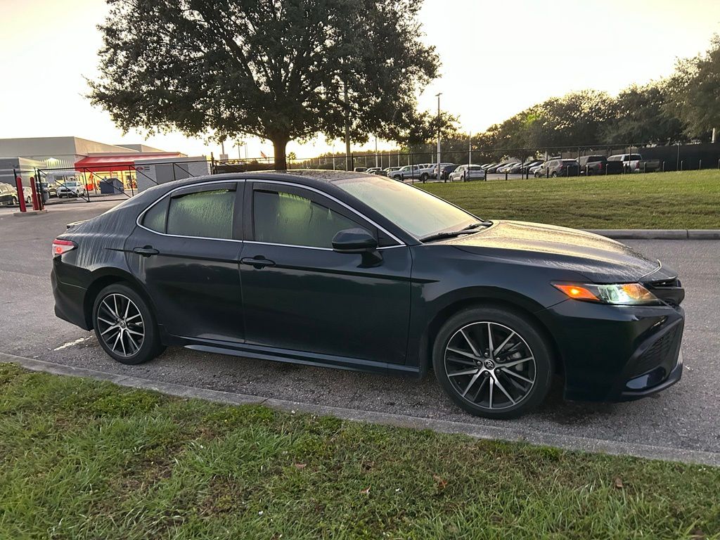 Thumbnail: 2021 Toyota Camry - 7