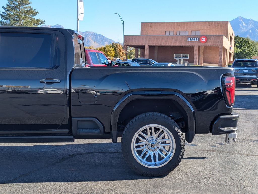 2024 GMC Sierra 3500HD AT4 10