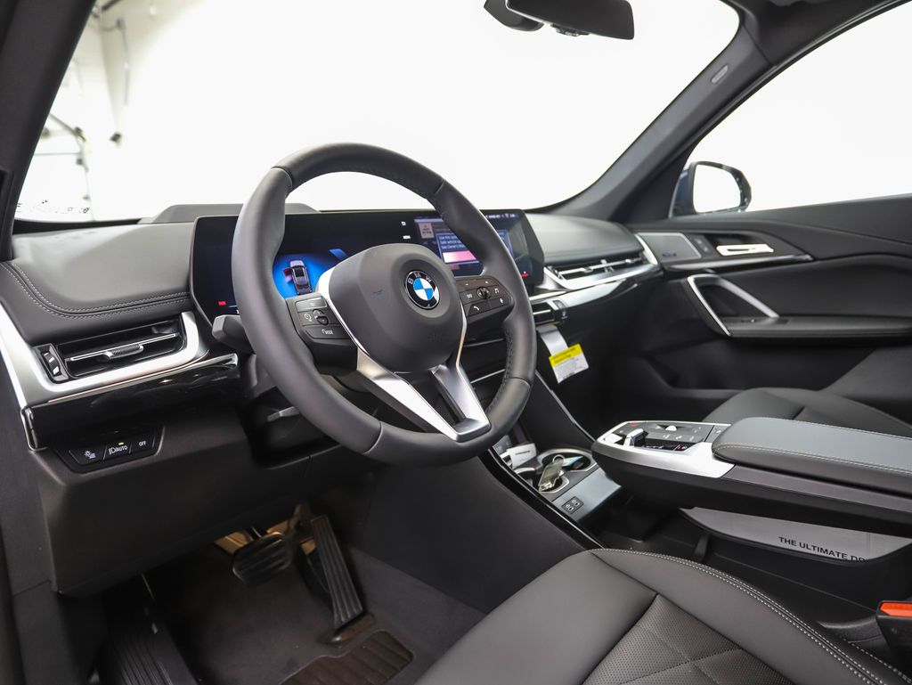 Thumbnail: 2026 BMW X1 - 10