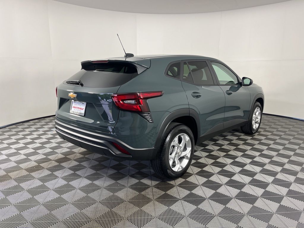 Thumbnail: 2025 Chevrolet Trax - 12