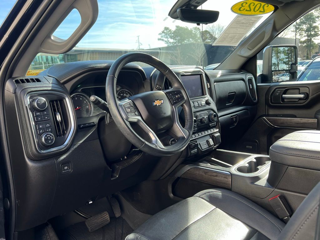 Thumbnail: 2023 Chevrolet Silverado 2500 - 27