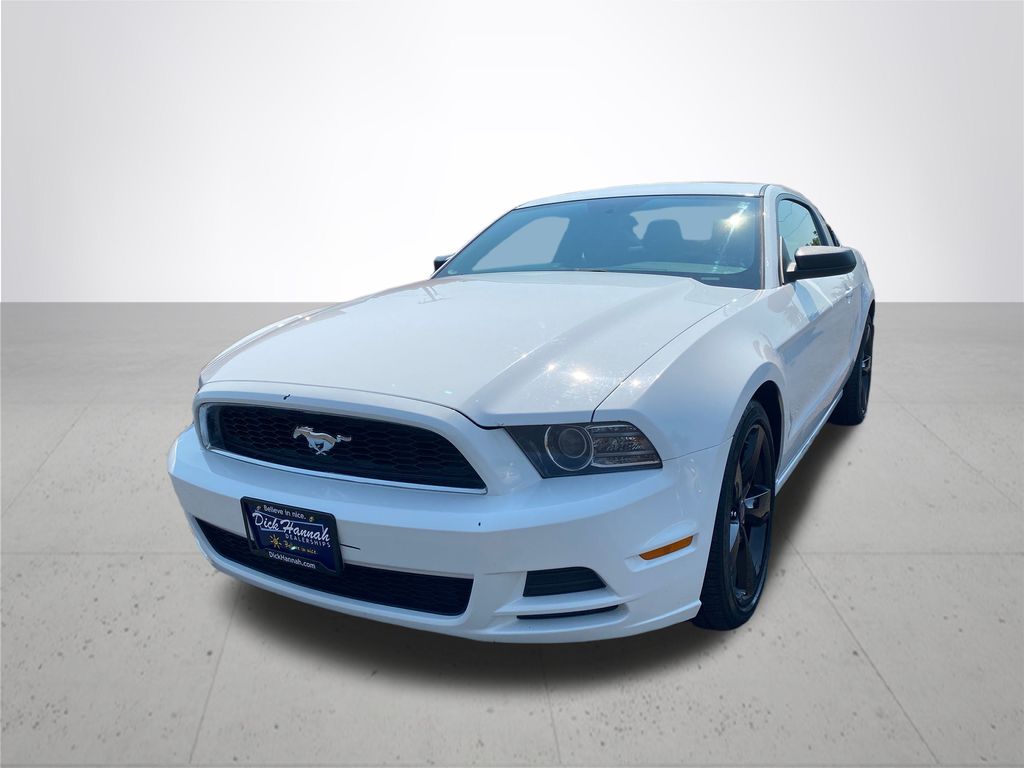 Used 2014 Ford Mustang V6 with VIN 1ZVBP8AM4E5278816 for sale in Gladstone, OR