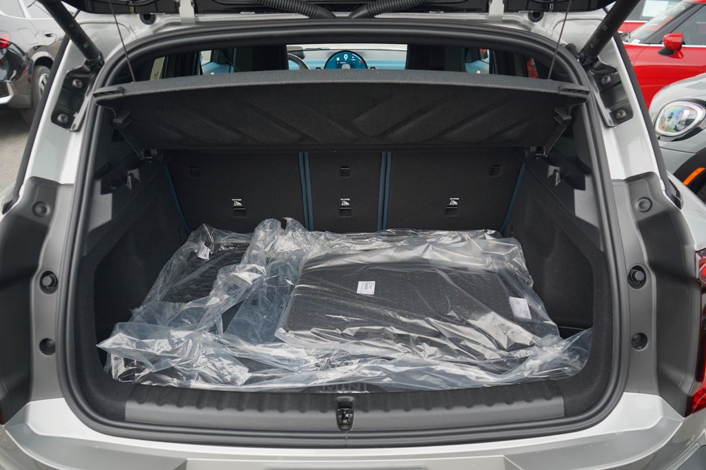 Thumbnail: 2026 MINI Cooper Countryman - 11