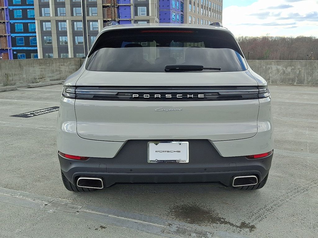 Thumbnail: 2026 Porsche Cayenne - 9