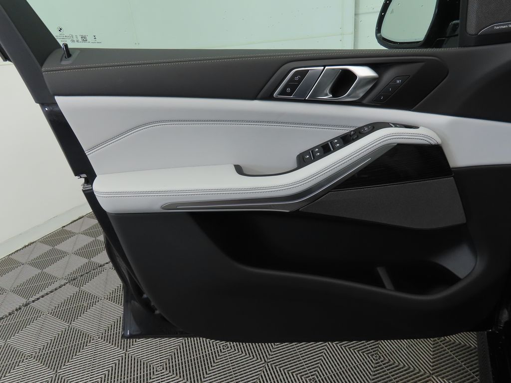 Thumbnail: 2026 BMW X5 - 24