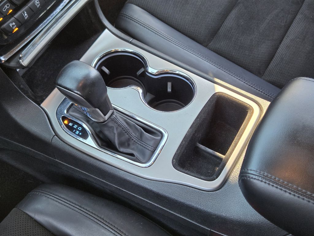 used 2021 Jeep Grand Cherokee car, priced at $18,481