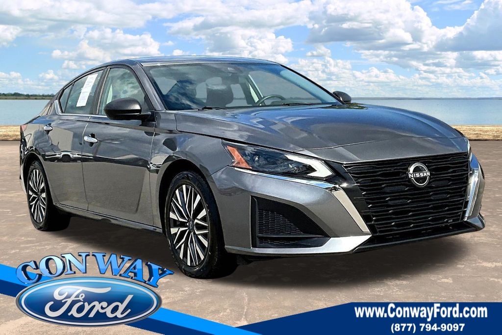 Gray (Gun Metallic) 2024 Nissan Altima Sedan Front-Wheel Drive Continuously Variable Transmission