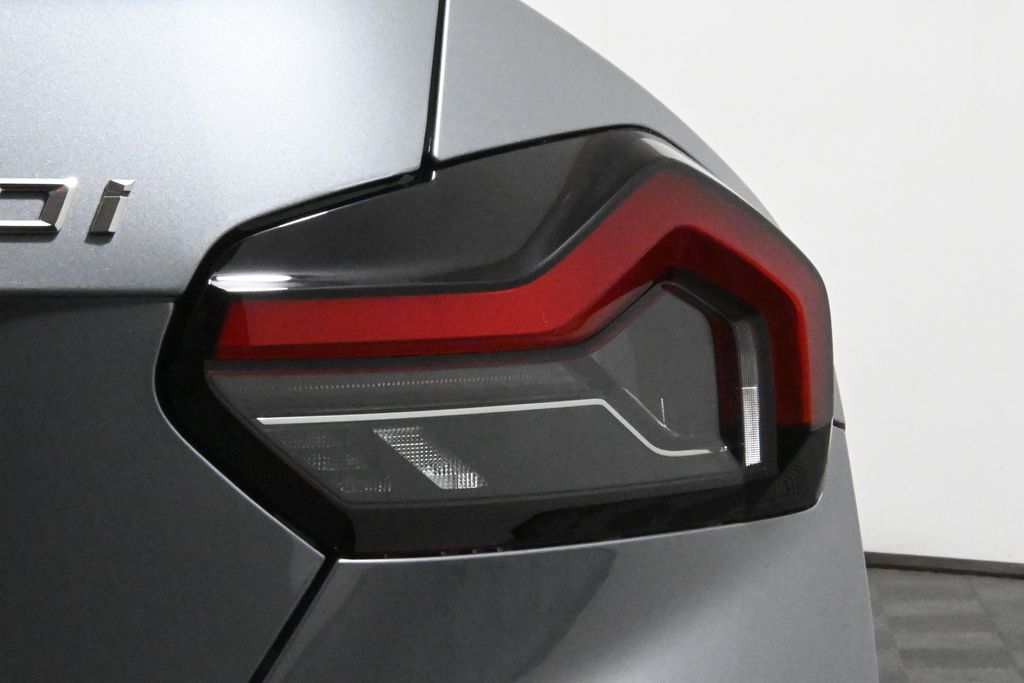 Thumbnail: 2025 BMW 2 Series - 13