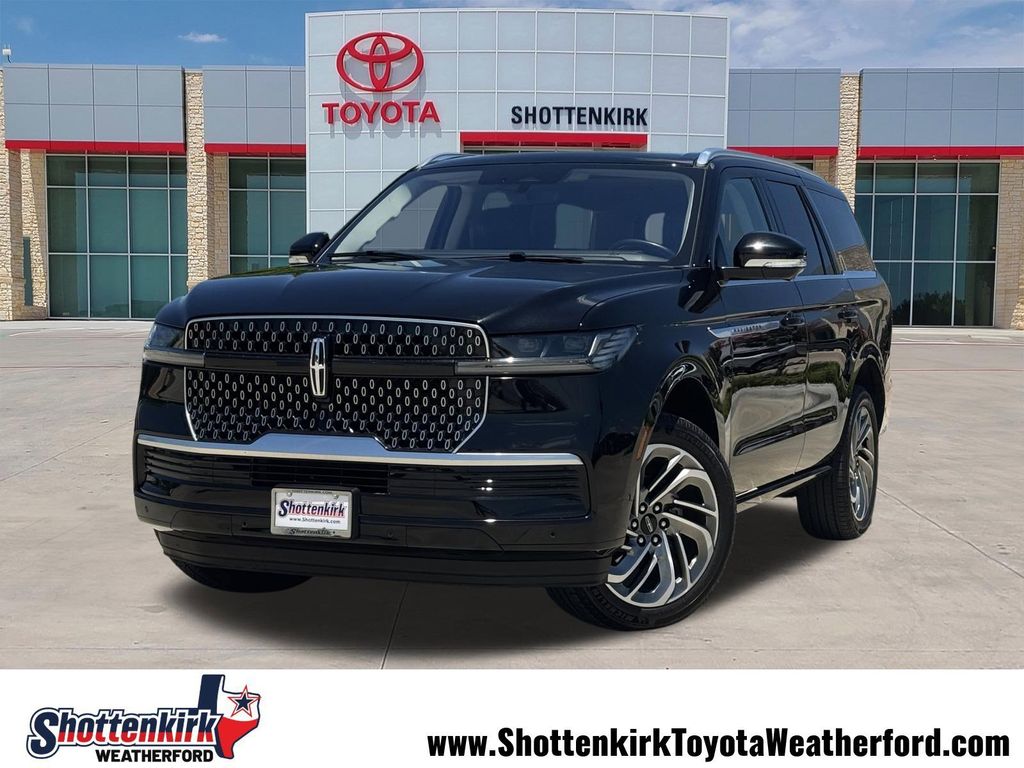 2025 Lincoln Navigator Reserve 4WD's photo