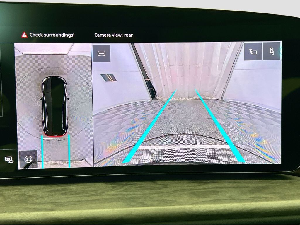 Thumbnail: 2025 Audi Q5 - 15