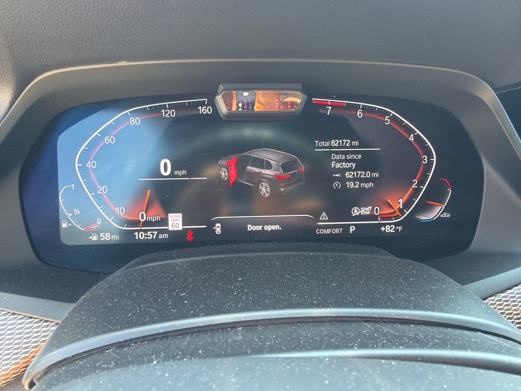 Used 2020 White BMW xDrive40i image 26