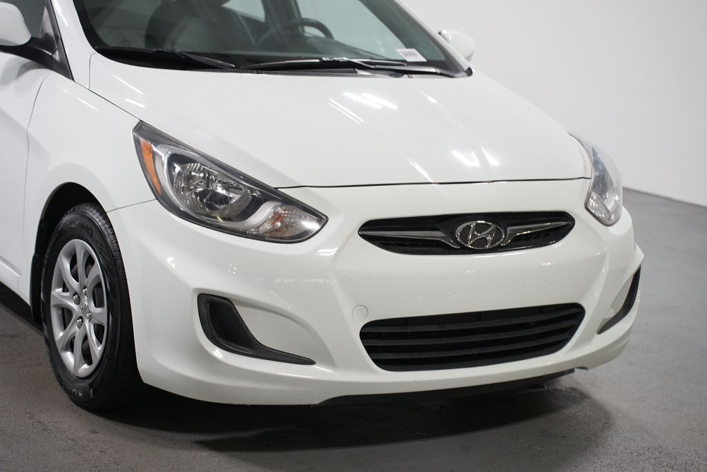 Thumbnail: 2013 Hyundai Accent - 4