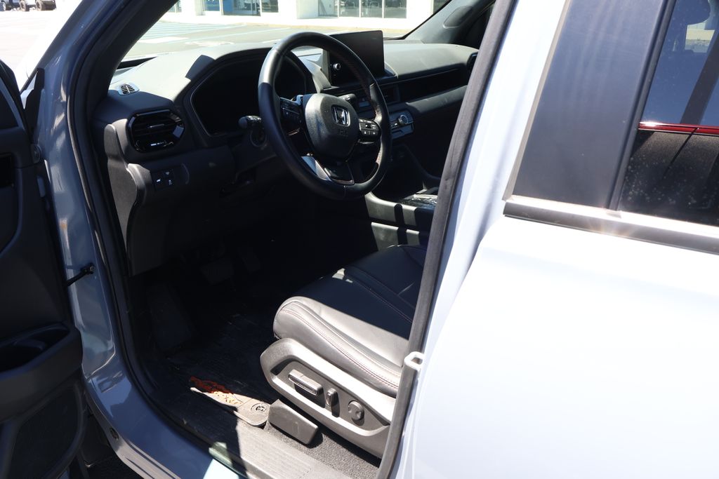 Thumbnail: 2025 Honda Pilot - 7