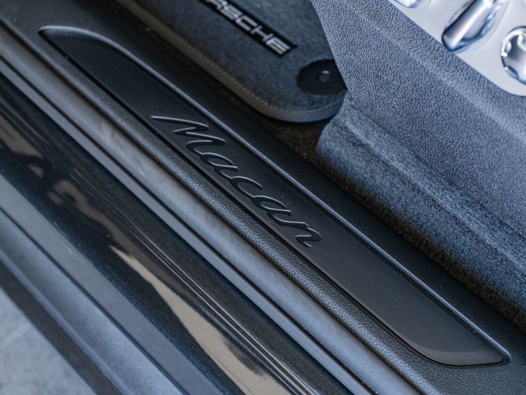 New 2025  Porsche  image 14