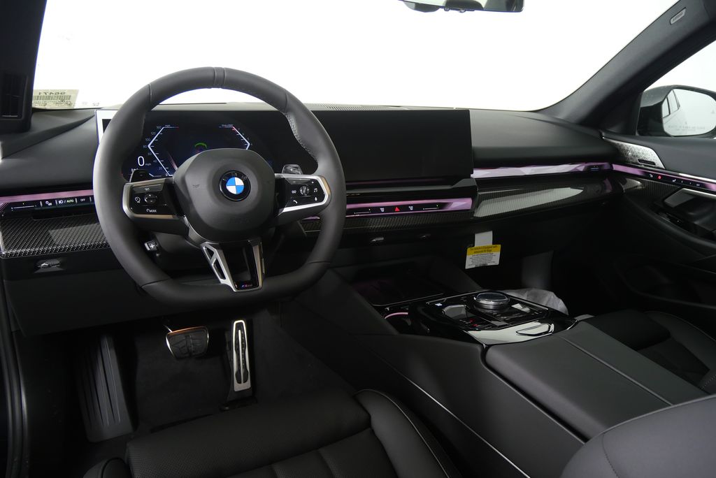 Thumbnail: 2026 BMW 5 Series - 18