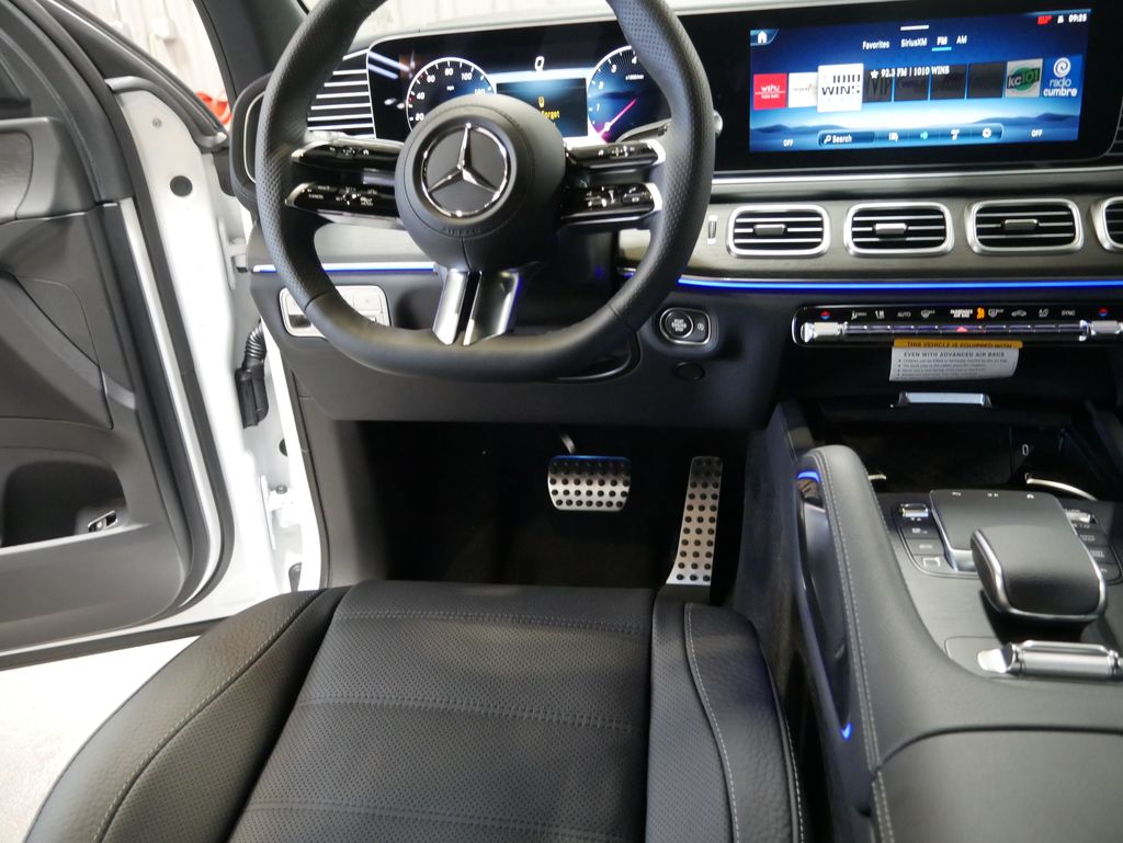 Thumbnail: 2026 Mercedes-Benz GLS - 23