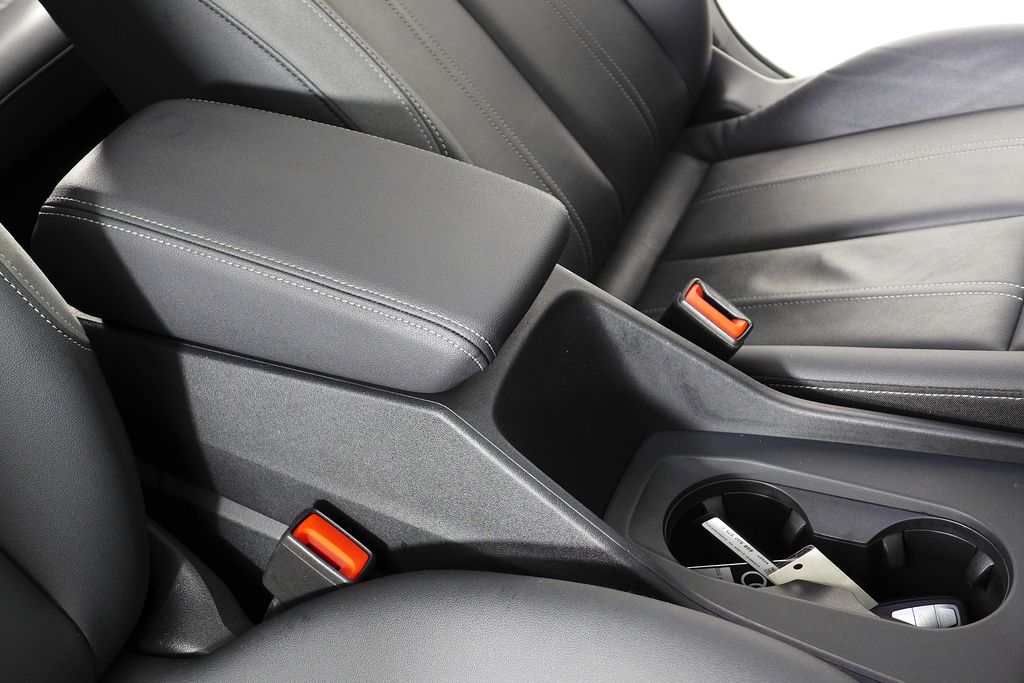 Thumbnail: 2025 Audi Q4 e-tron - 16