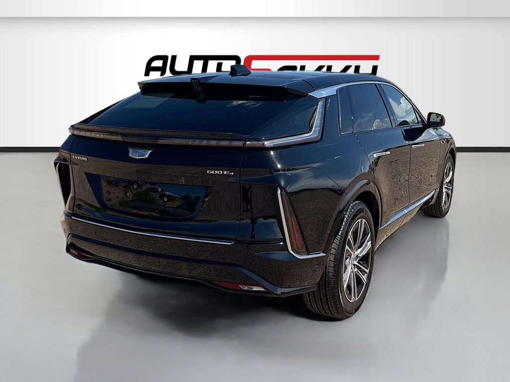 Used 2025 Black Cadillac Luxury image 7