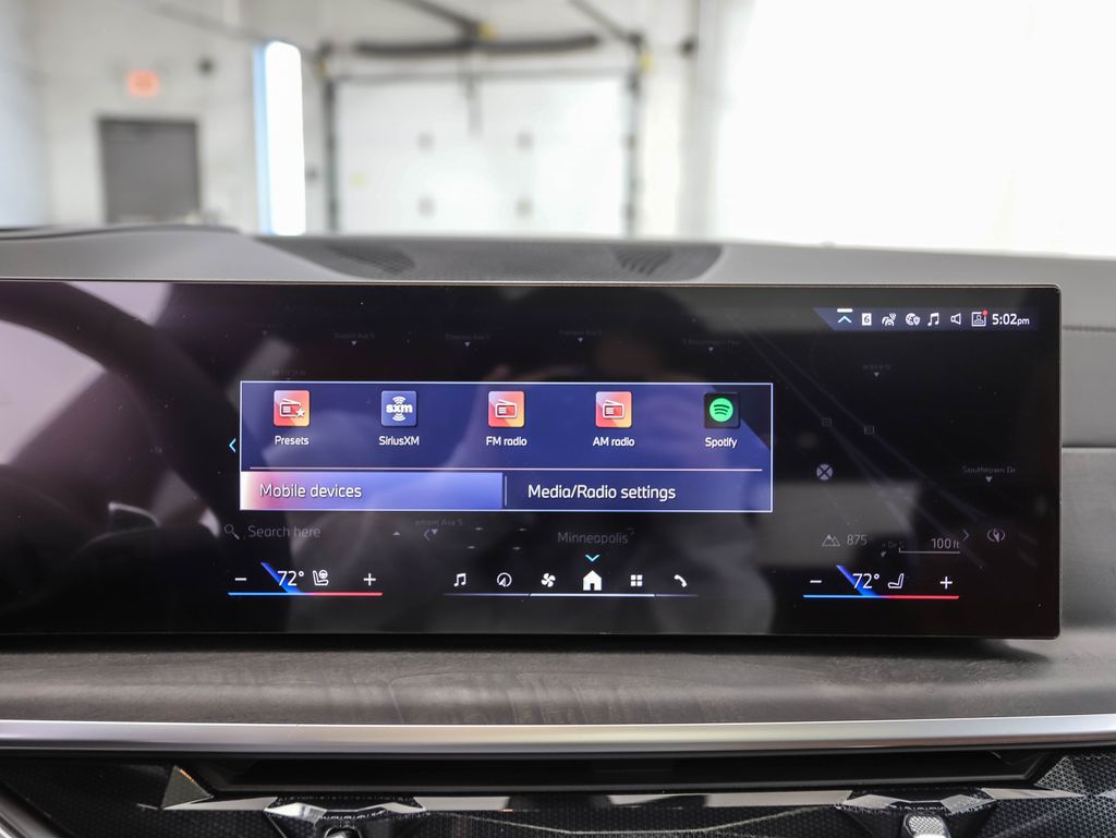 Thumbnail: 2026 BMW X7 - 18