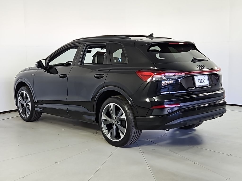 Thumbnail: 2024 Audi Q4 e-tron - 9