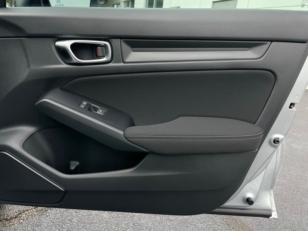 2025 Honda Civic Sport 28