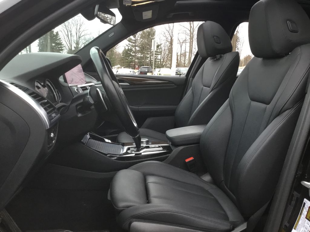 Thumbnail: 2019 BMW X3 - 10