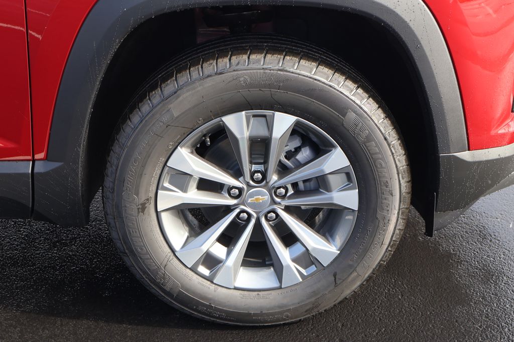 Thumbnail: 2026 Chevrolet Equinox - 11