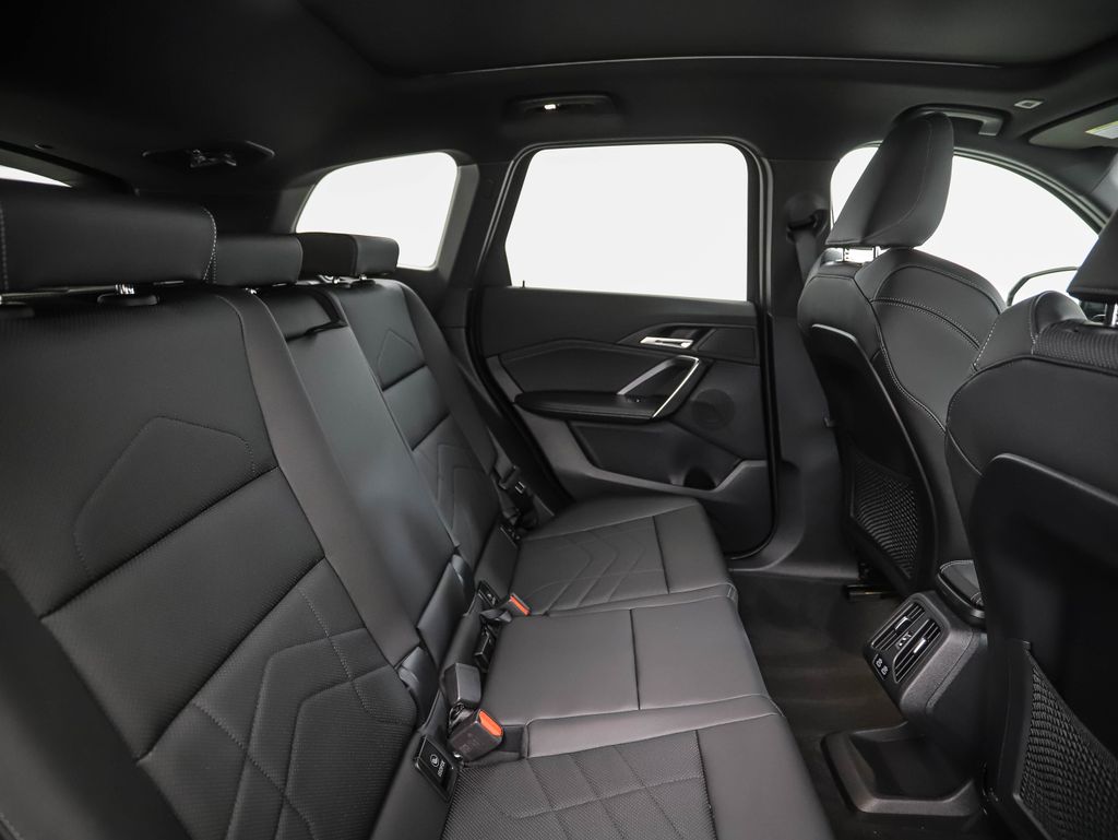 Thumbnail: 2023 BMW X1 - 26