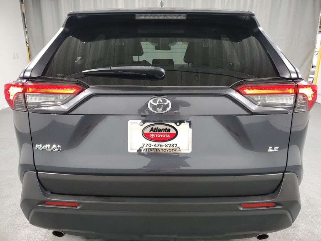 2021 Toyota RAV4 LE 7