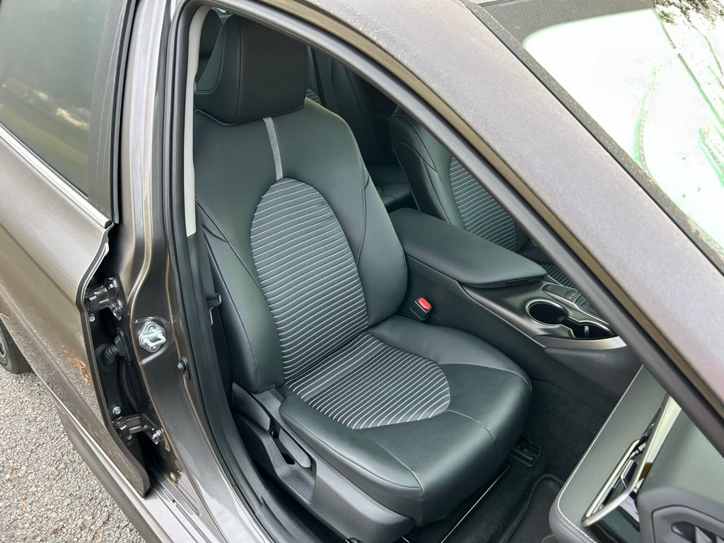 Thumbnail: 2024 Toyota Camry - 14