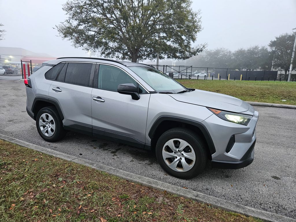 2021 Toyota RAV4 LE 7