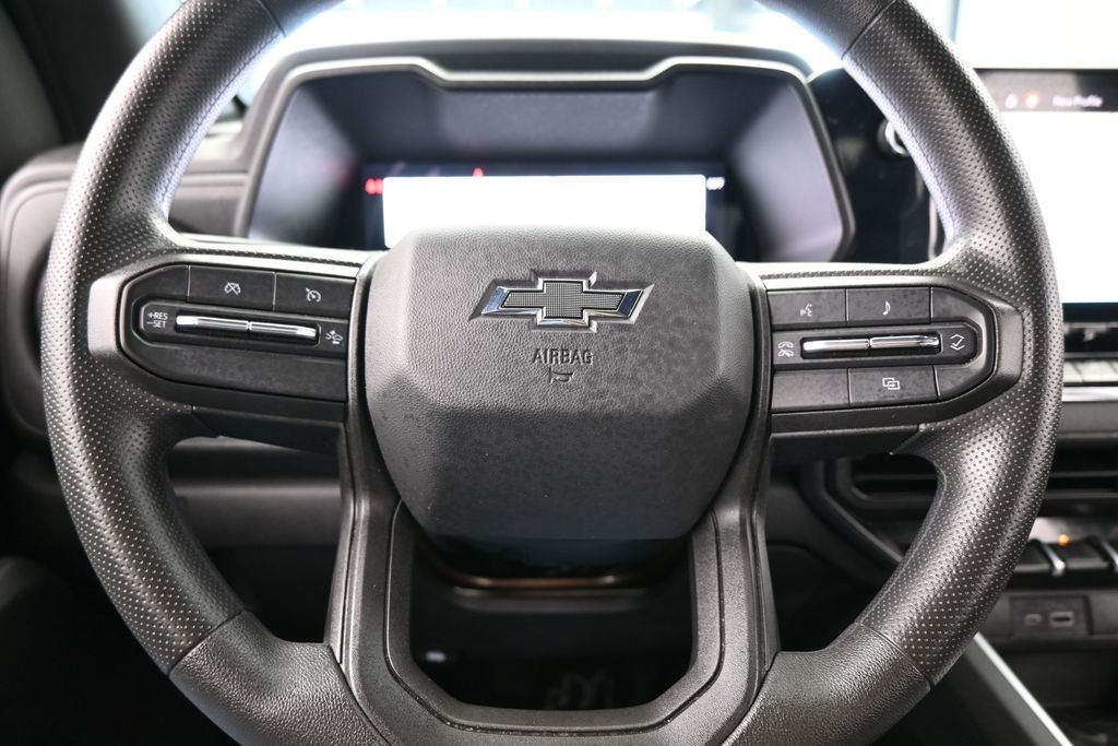 Used 2025 Summit White Chevrolet Trail Boss image 23