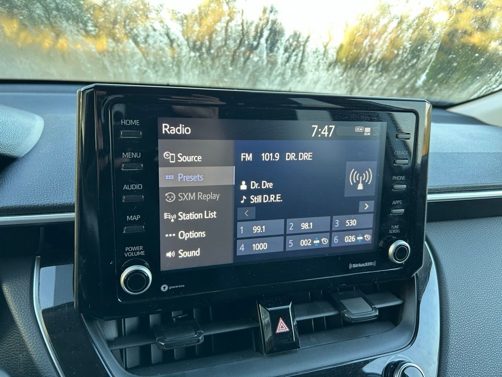 Thumbnail: 2022 Toyota Corolla Cross - 22