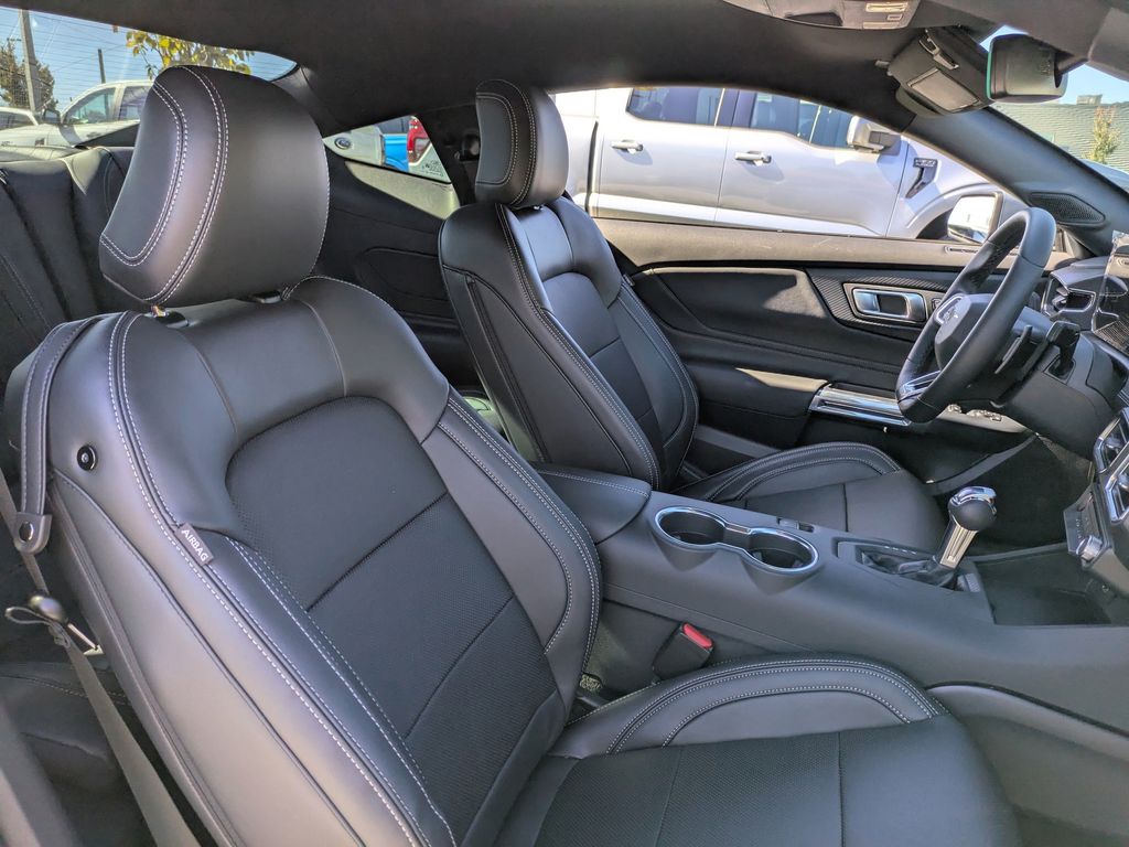 2025 Ford Mustang GT Premium Fastback