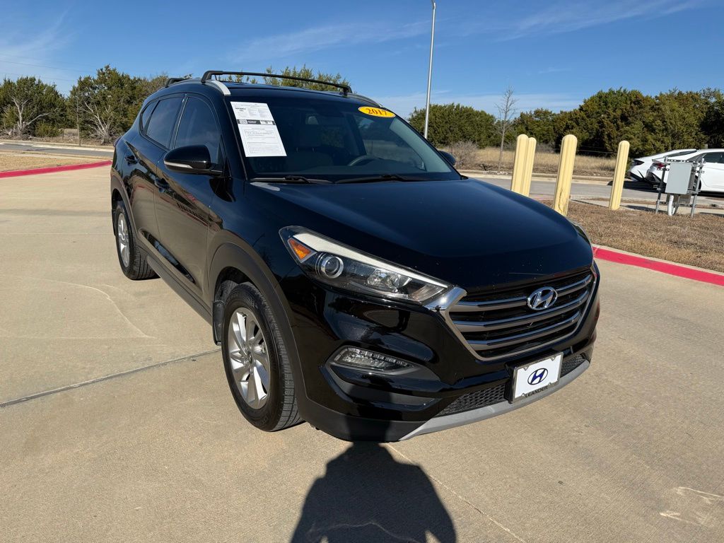 Thumbnail: 2017 Hyundai Tucson - 3