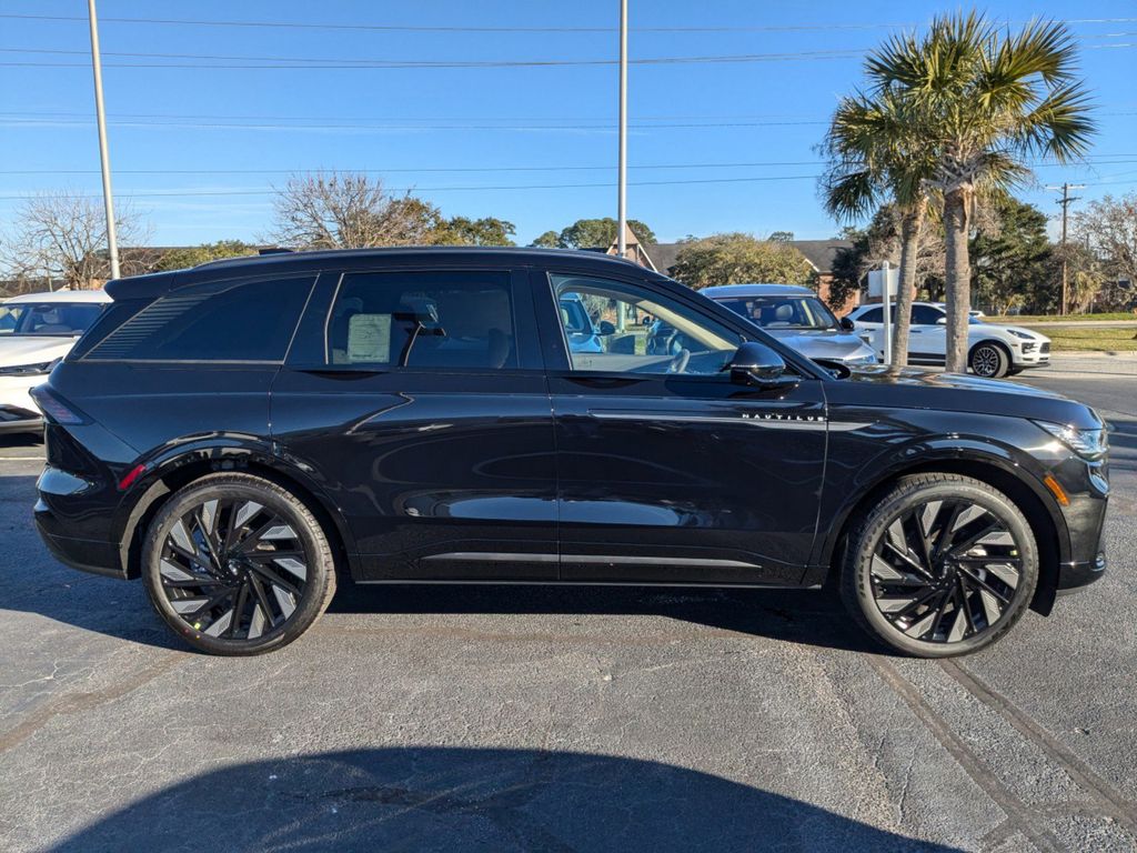 2025 Lincoln Nautilus Hybrid Reserve