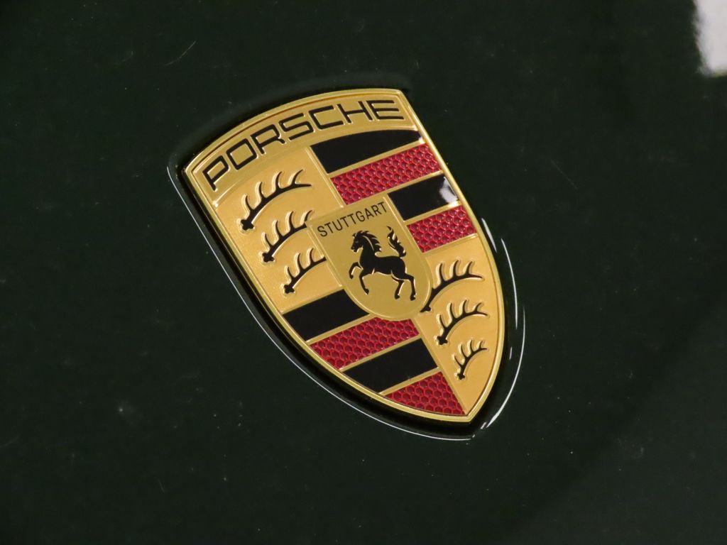 Thumbnail: 2025 Porsche Macan - 14