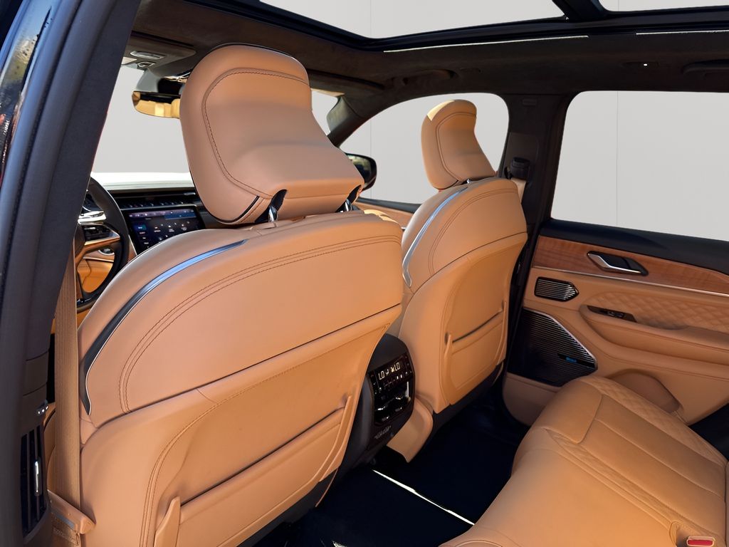 Used Car 2024 Jeep Grand Cherokee  Summit For Sale Under $50,000 In Austin, Texas