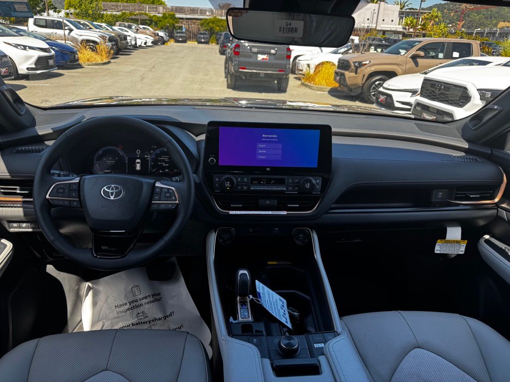 New 2026 Toyota Grand Highlander Hybrid SUV